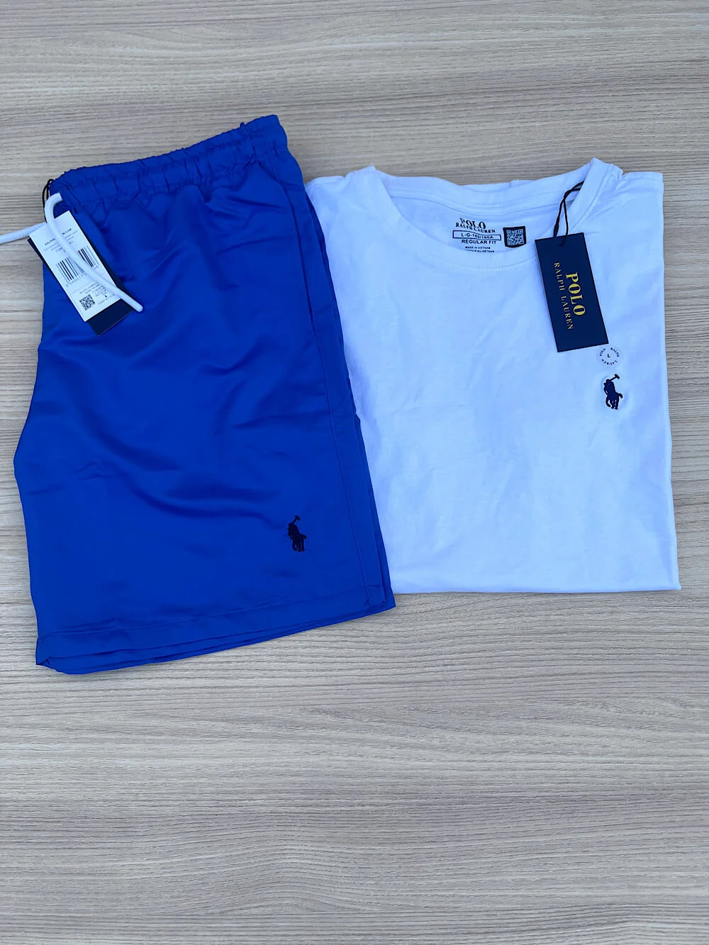 white crewneck t-shirt-CLASSIC SWIMNIG 3-POCKET SHORTS(UNISEX)